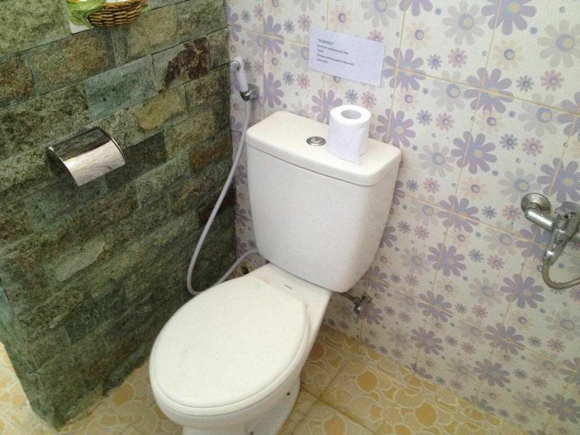Sari Buana Bed & Breakfast Кута Екстериор снимка